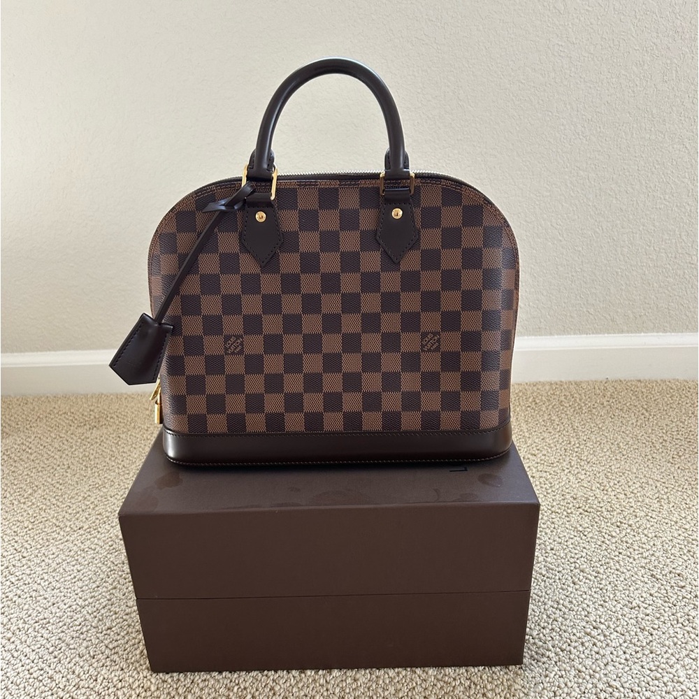Authentic Louis Vuitton Brown Damier Ebene Alma PM Handbag